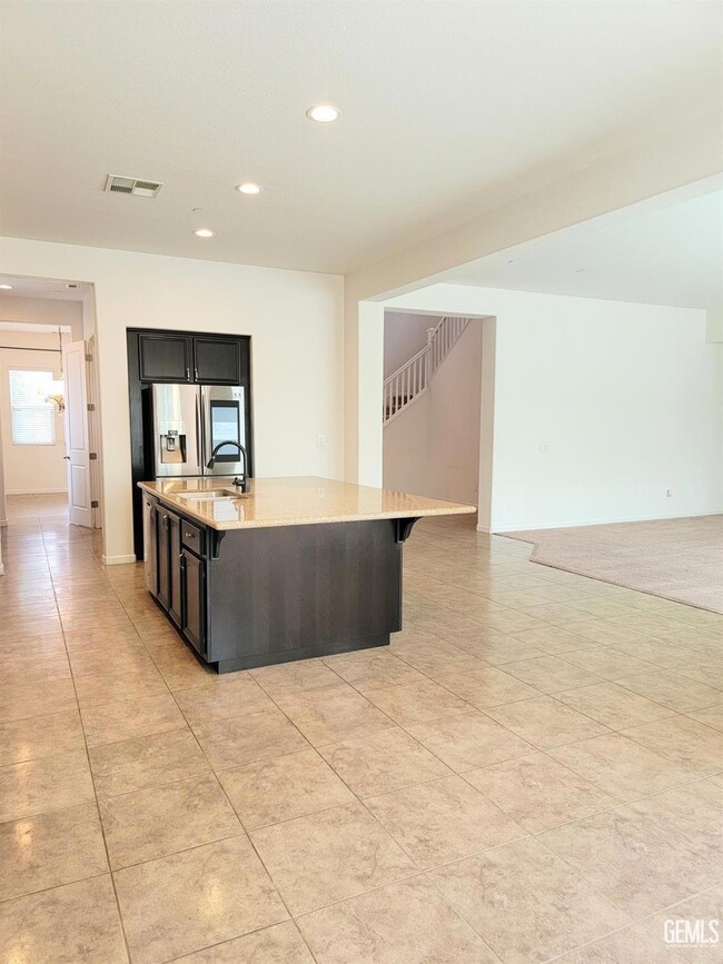 14707 Via Messina Dr, Bakersfield, CA 93306 - photo 7