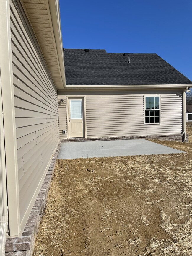 168 Grace Ct, Manchester, TN 37355 - photo 3