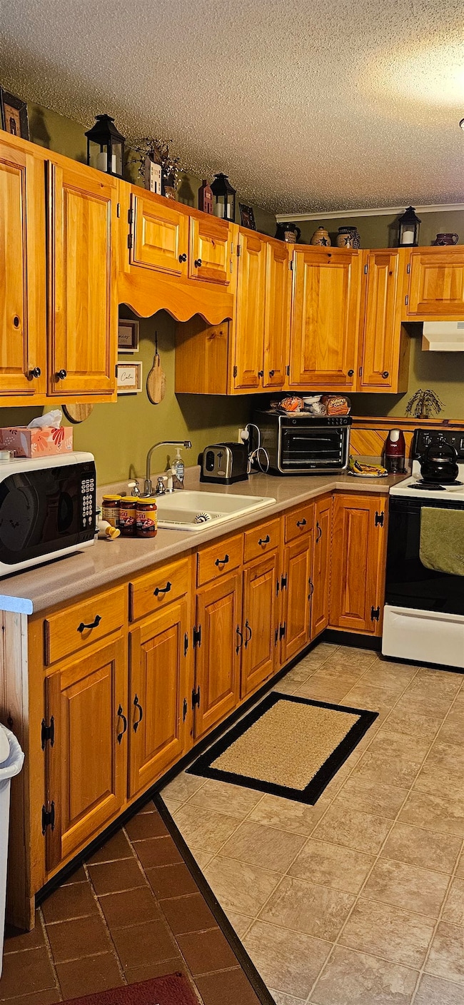 324 Main St, Berlin, NH 03570 - photo 6