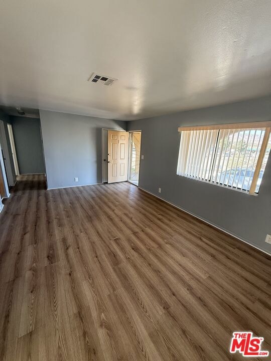 4843 Columbia Way unit 1, Lancaster, CA 93536 - photo 3