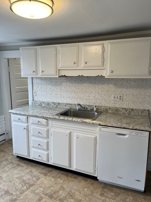 66 Vernon St unit 3, Wakefield, MA 01880 - photo 2