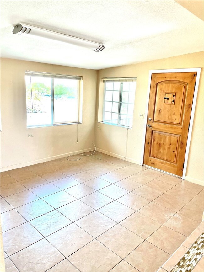 58717 Three Palms, Yucca Valley, CA 92284 - photo 4