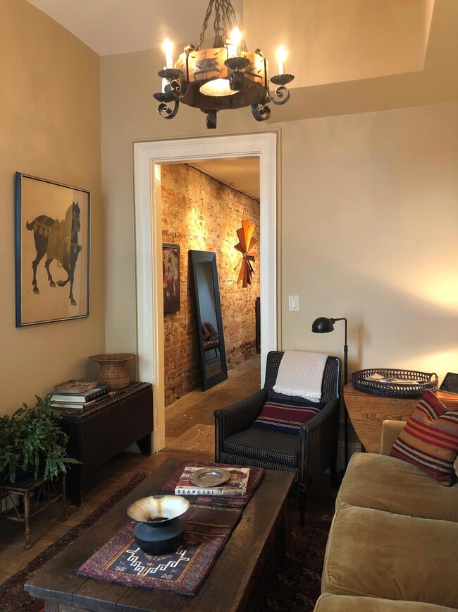 411 W Broadway St, Frankfort, KY 40601 - photo 2