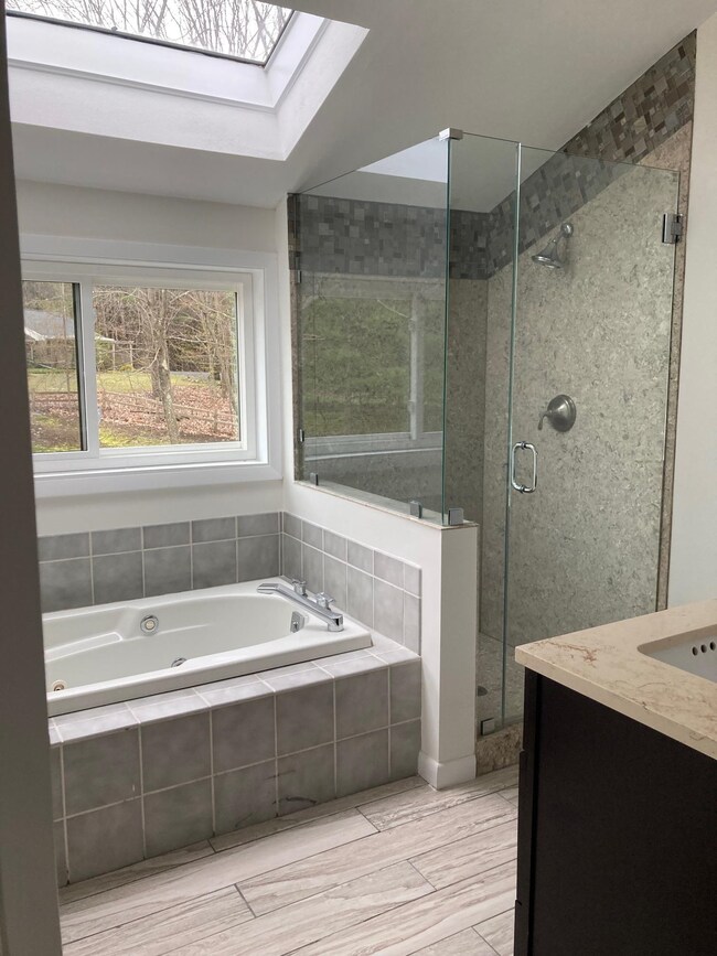 1011 Banfield Rd, Portsmouth, NH 03801 - photo 7