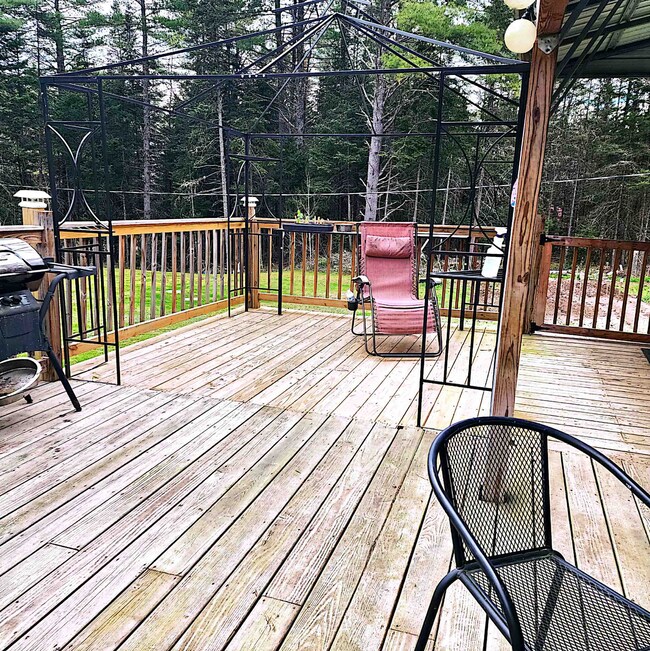 32 Dylan Ct, Whitefield, NH 03598 - photo 5