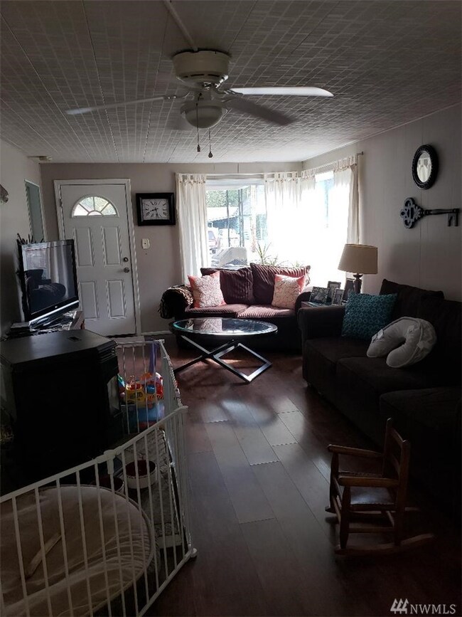 315 Bowlin Ave NE, Orting, WA 98360 - photo 7