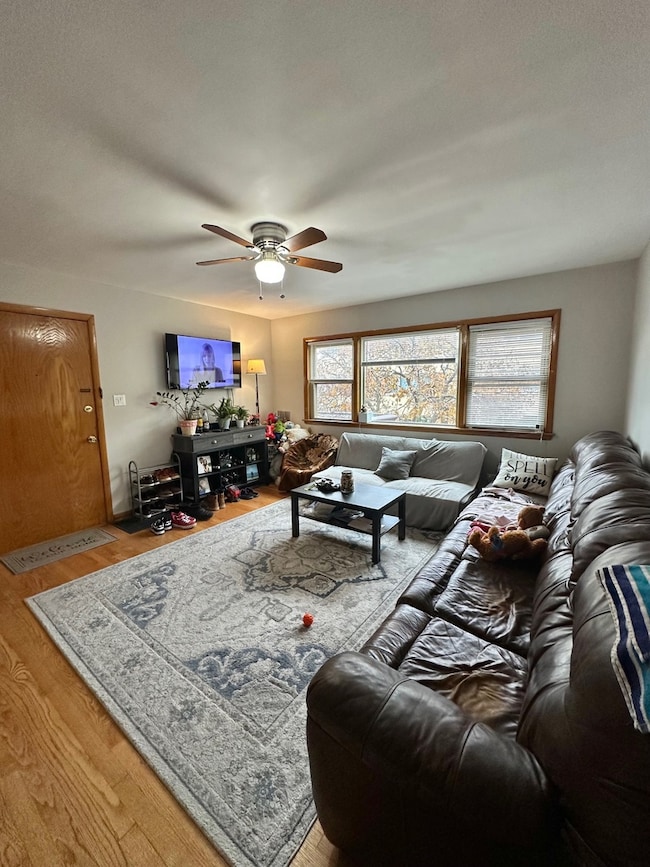 7554 N Waukegan Rd, Niles, IL 60714 - photo 4