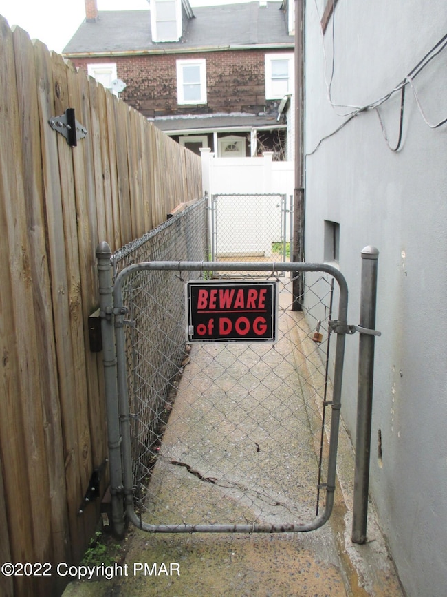 437 N 2nd St, Allentown, PA 18102 - photo 3