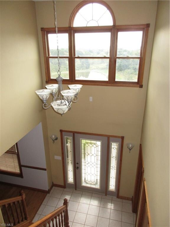 Foyer - 2 Story