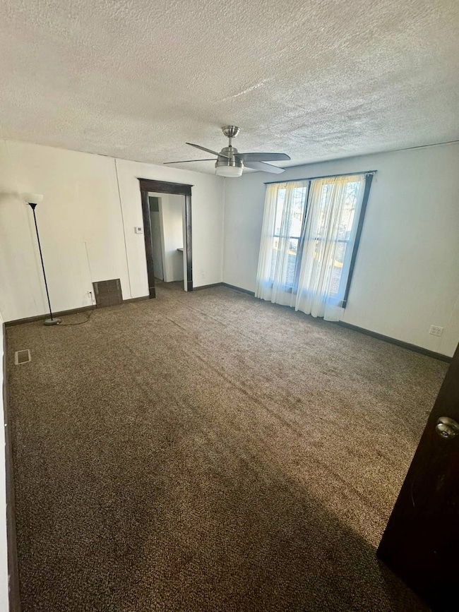 115 E 9th St, Concordia, KS 66901 - photo 7