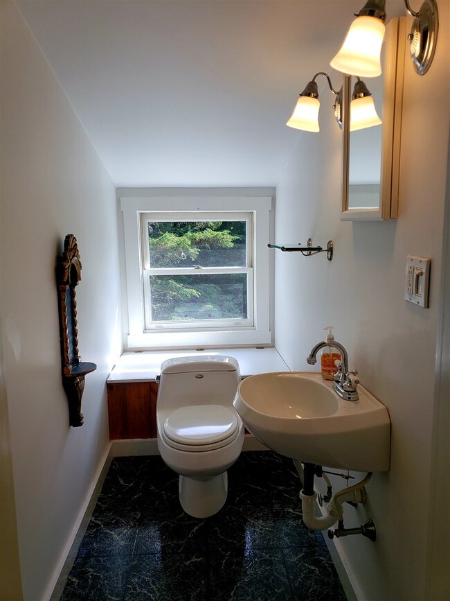 167 Kindberg Rd, Danville, VT 05873 - photo 4