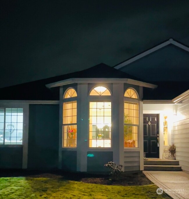 205 Thompson Ave NW, Orting, WA 98360 - photo 3