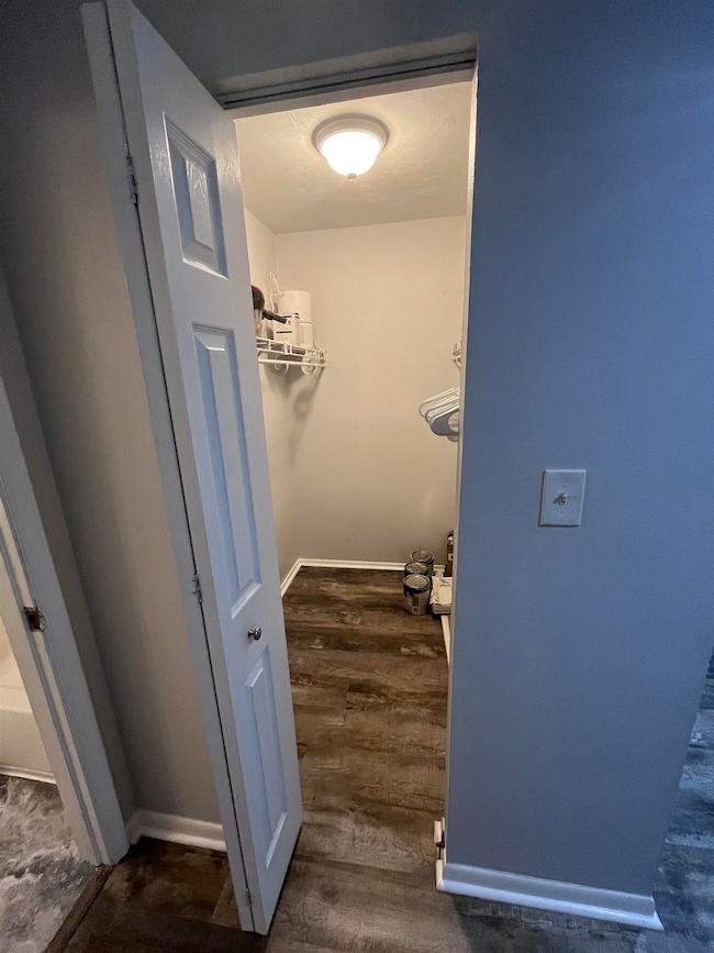 Walk in closet