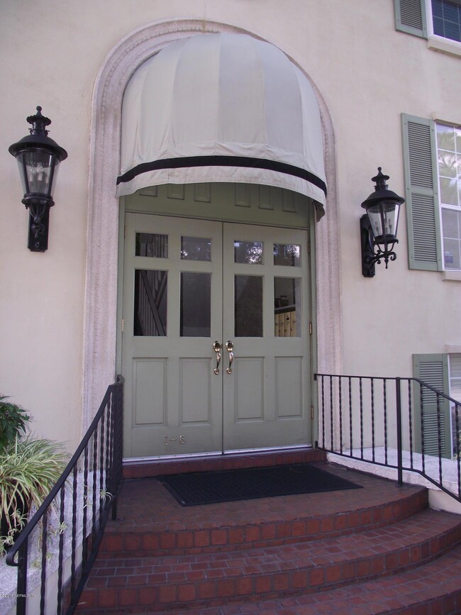 4300 Lakeside Dr unit 1, Jacksonville, FL 32210 - photo 3