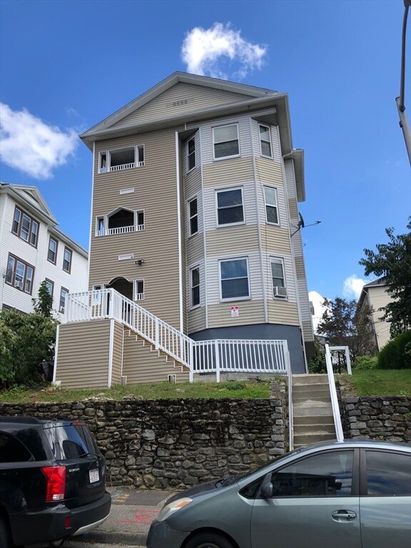 101 Sterling St, Worcester, MA 01610 - photo 2