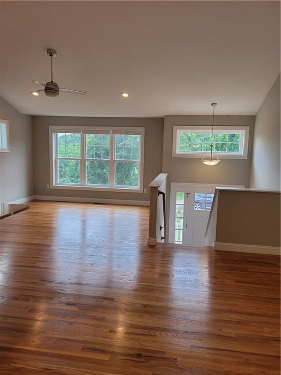 35 Shirley Ln, South Kingstown, RI 02879 - photo 4