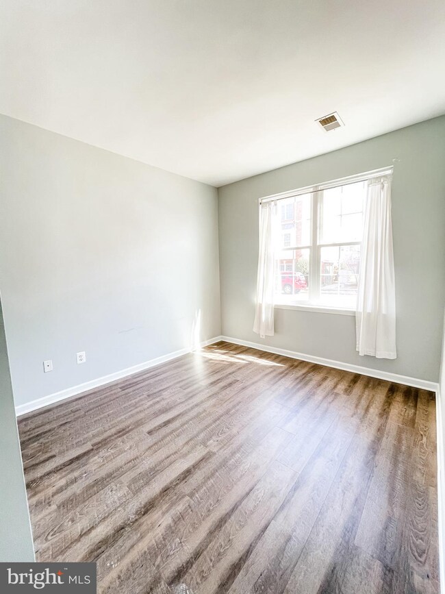 25383 Shipley Terrace, Chantilly, VA 20152 - photo 3