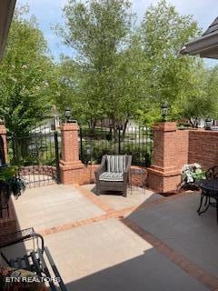 1041 Fine Glen Dr, Sevierville, TN 37862 - photo 3