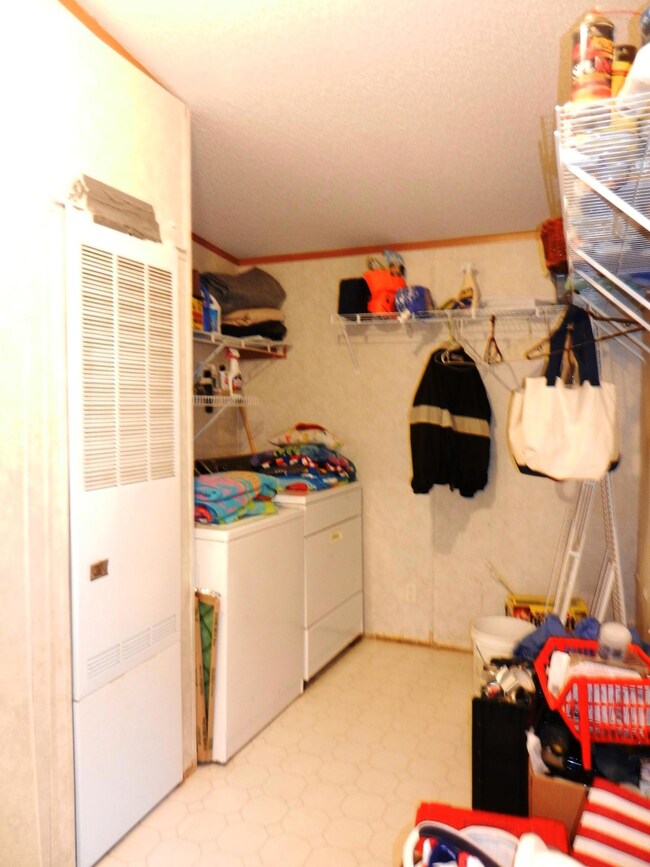 Laundry/Utility Room