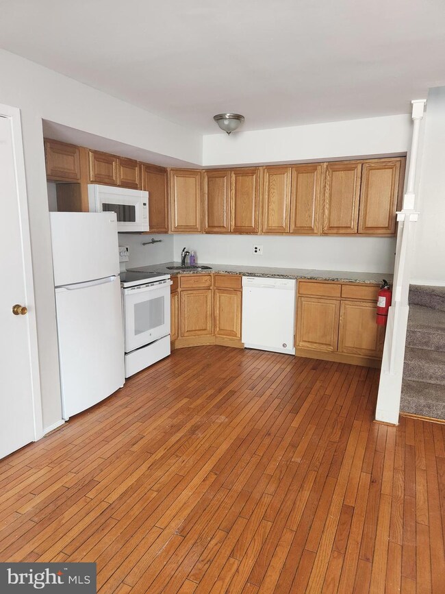 5004 Tracy Ct, Voorhees, NJ 08043 - photo 5