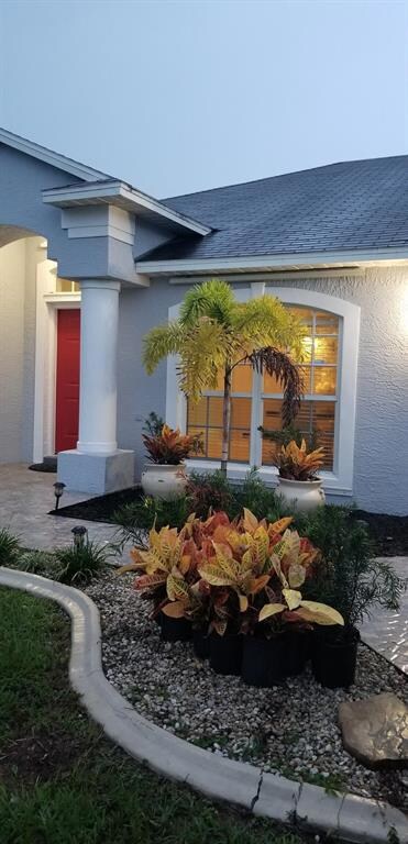 Front landscaping