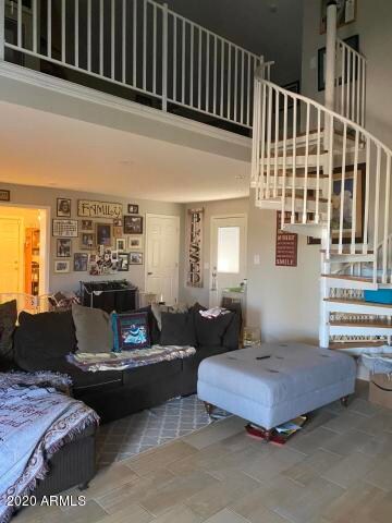 763 w great room