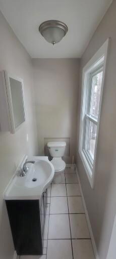 1/2 bath, 1st floor