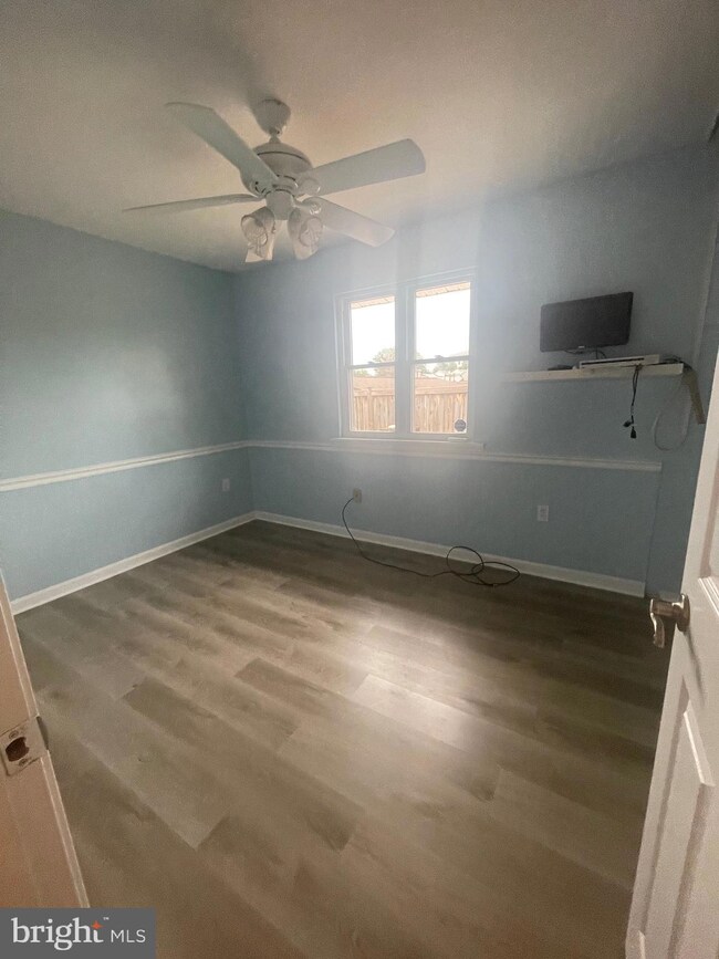 9312 Woodlea Ct, Manassas, VA 20110 - photo 2