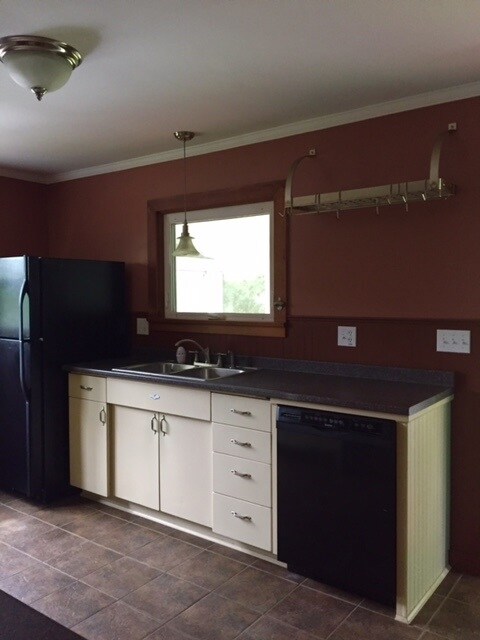 43 Watkins Ave, Rutland, VT 05701 - photo 5