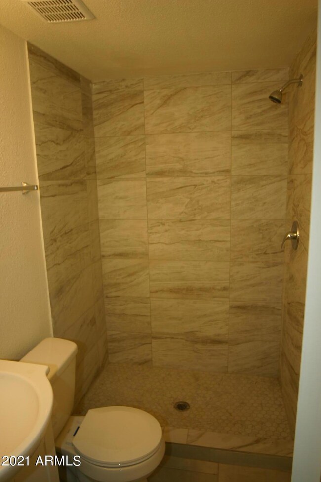 1631 E Yale St unit 2, Phoenix, AZ 85006 - photo 3