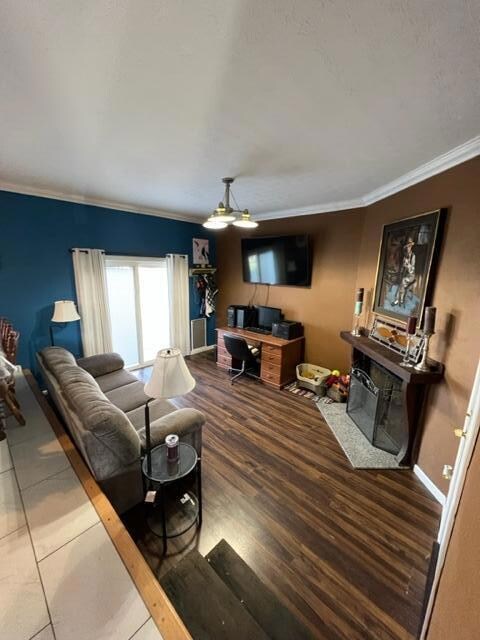 Family room 1