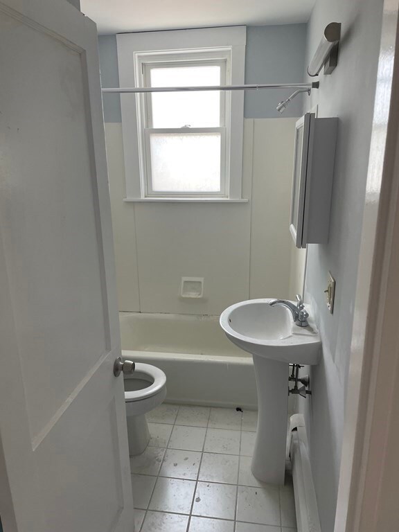 14 Edinboro Rd unit 3, Quincy, MA 02169 - photo 6