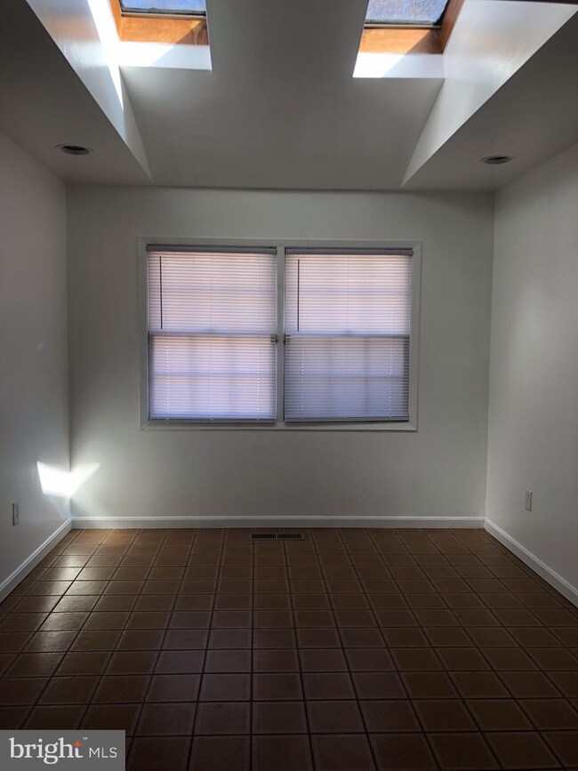 3907 Wakefield Ln, Bowie, MD 20715 - photo 7