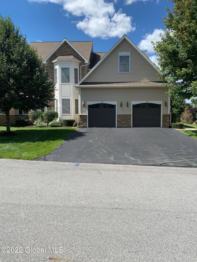 14 Beacon St, Ballston Spa, NY 12020 - photo 2