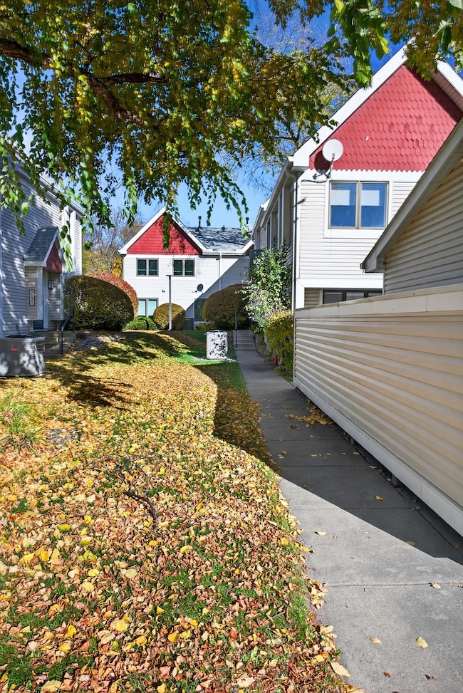 5124 41st Ave S, Minneapolis, MN 55417 - photo 3