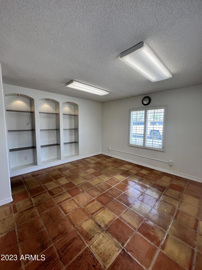 107 W Hatcher Rd, Phoenix, AZ 85021 - photo 6