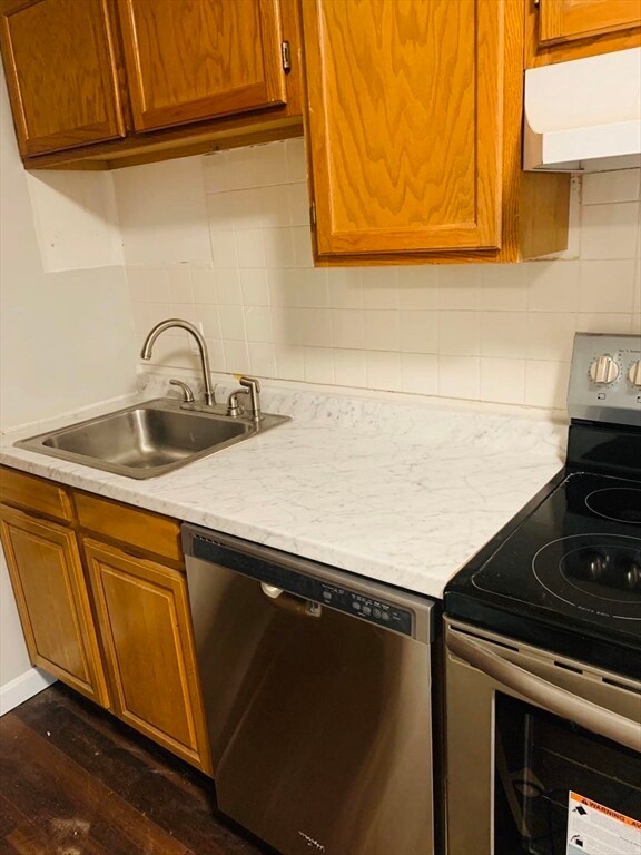 120 Massachusetts Ave unit 3, Arlington, MA 02474 - photo 2