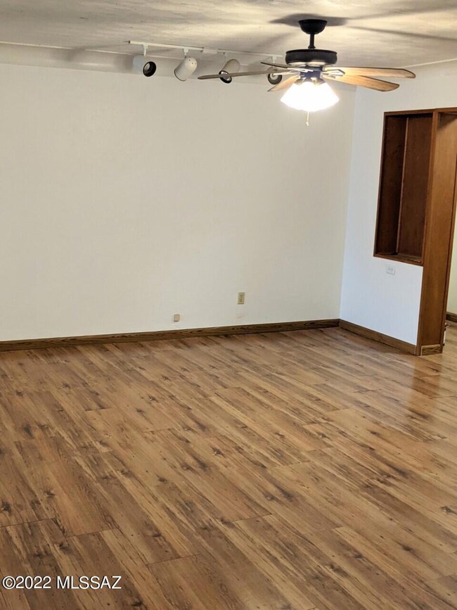 3347 N Geronimo Ave, Tucson, AZ 85705 - photo 6