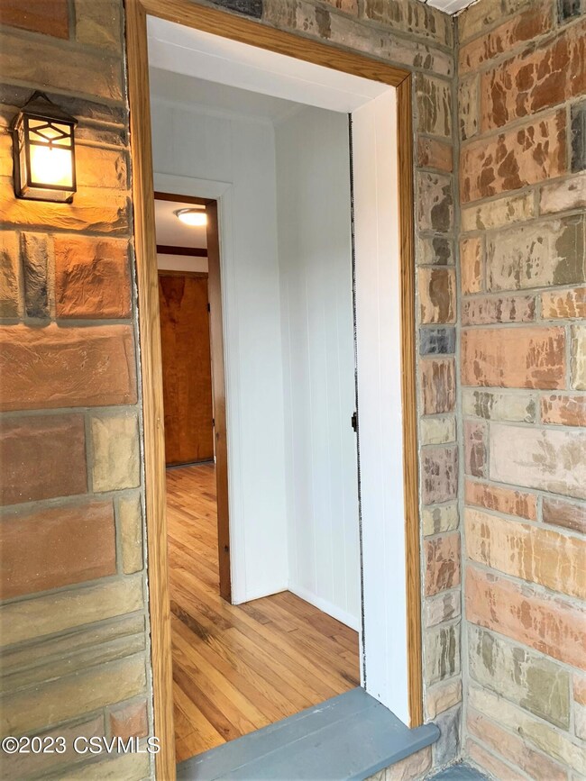 2020 Shakespeare Rd, Milton, PA 17847 - photo 6