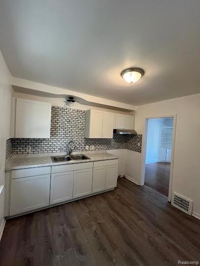 15475 Prest St, Detroit, MI 48227 - photo 4