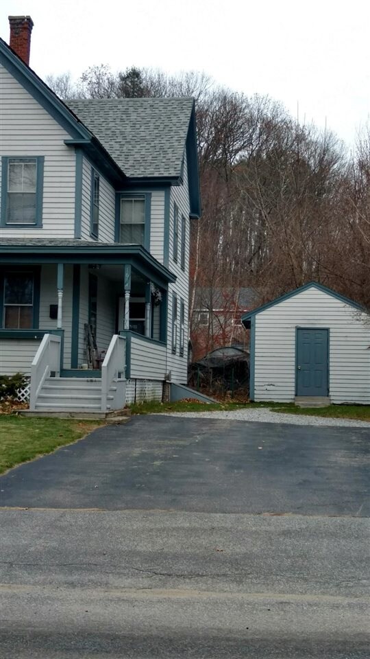 161 E Bow St, Franklin, NH 03235 - photo 2