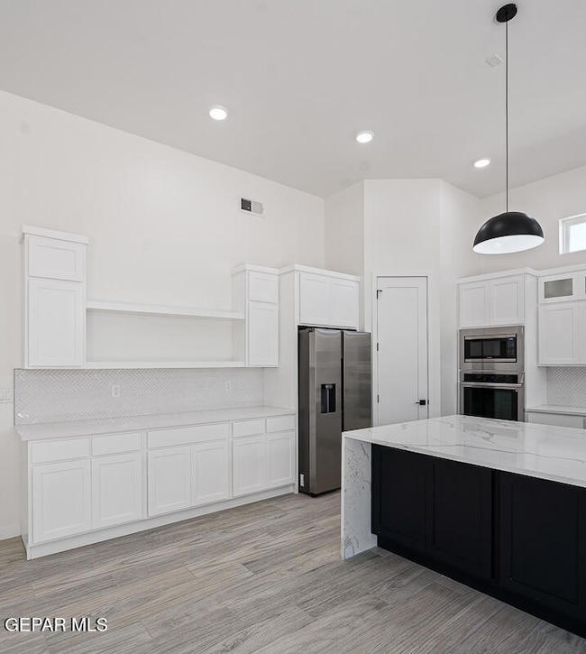 2390 Enchanted Knoll -11