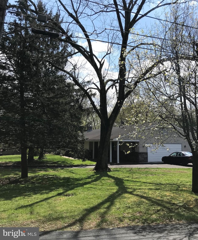 1312 Kirks Ln, Dresher, PA 19025 - photo 3