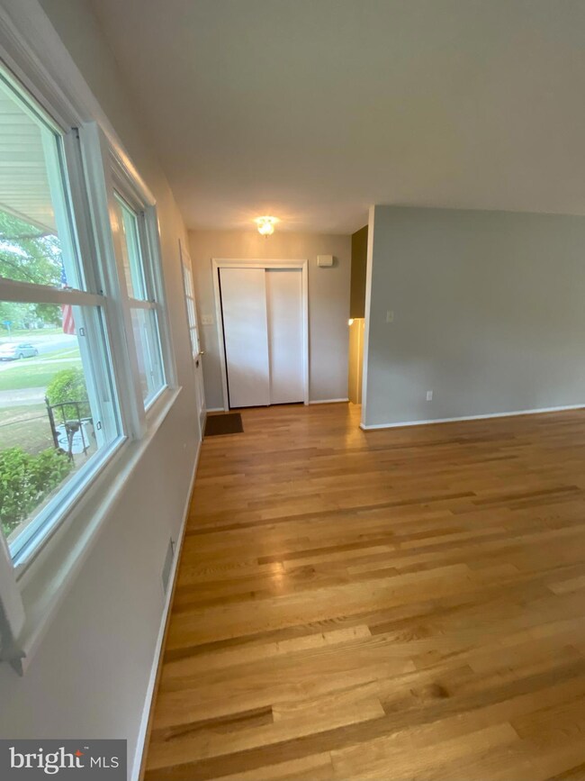 8412 Culver Place, Alexandria, VA 22308 - photo 5