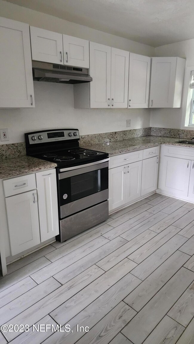 1157 Randolph St, Jacksonville, FL 32205 - photo 3