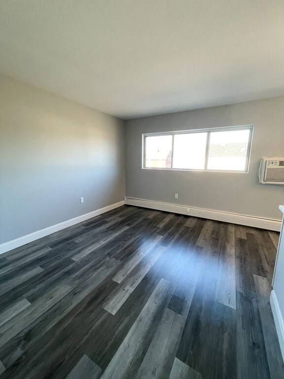 181 School St unit 7, Waltham, MA 02451 - photo 4