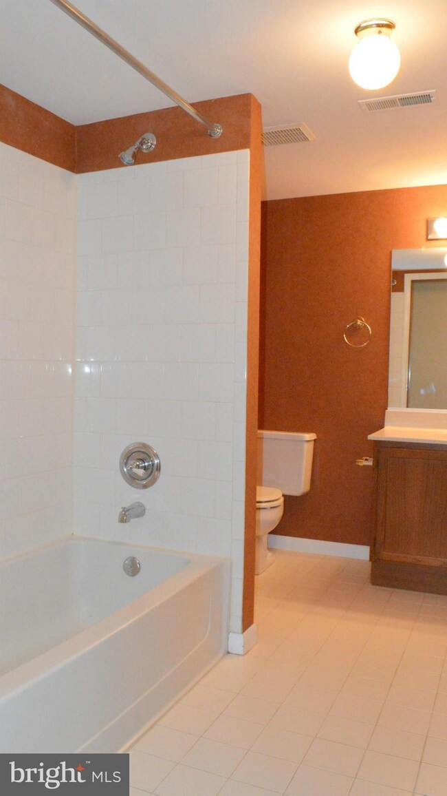 8001 Greenspring Way unit B, Owings Mills, MD 21117 - photo 6