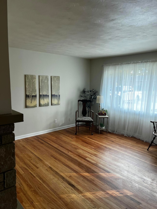 9030 Maplewood Dr, Berrien Springs, MI 49103 - photo 7