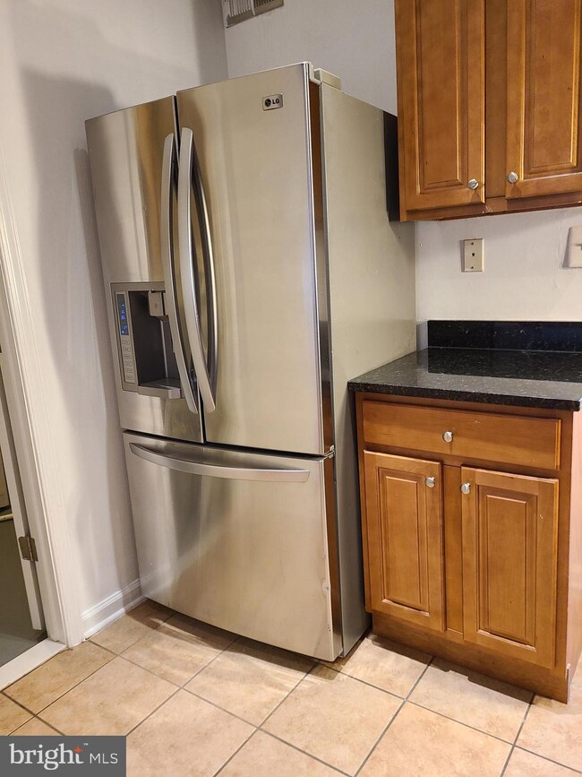 12870 Cara Dr unit 31C, Woodbridge, VA 22192 - photo 4