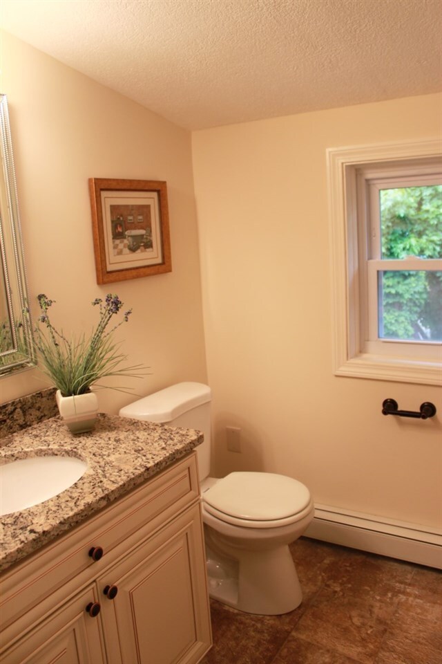 64 Public St, Manchester, NH 03103 - photo 7